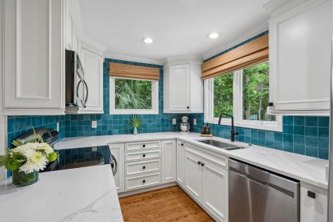 28 Twin Oaks Lane Isle Of Palms SC 29451