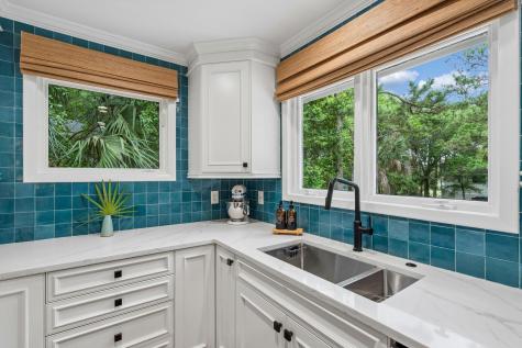 28 Twin Oaks Lane Isle Of Palms SC 29451