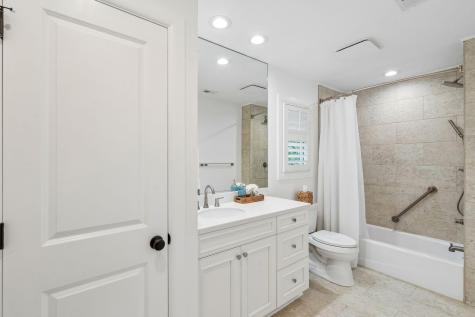 28 Twin Oaks Lane Isle Of Palms SC 29451