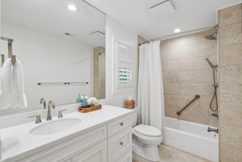 28 Twin Oaks Lane Isle Of Palms SC 29451