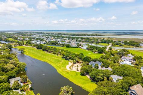 28 Twin Oaks Lane Isle Of Palms SC 29451