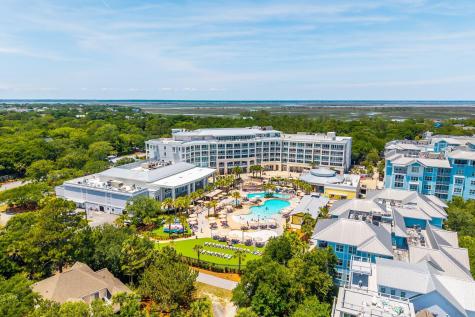 28 Twin Oaks Lane Isle Of Palms SC 29451