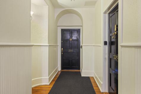 67 Legare Charleston SC 29401