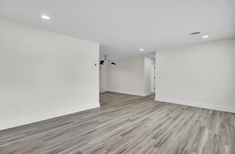 818 W Madison Avenue Charleston SC 29412