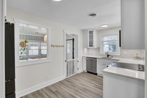 818 W Madison Avenue Charleston SC 29412