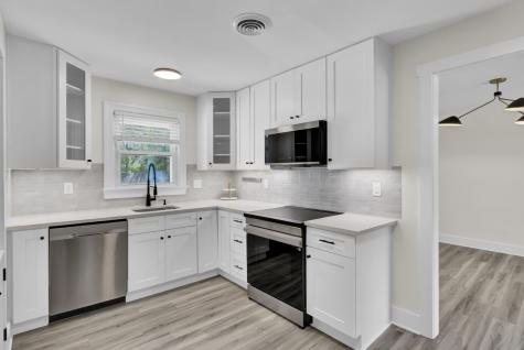 818 W Madison Avenue Charleston SC 29412
