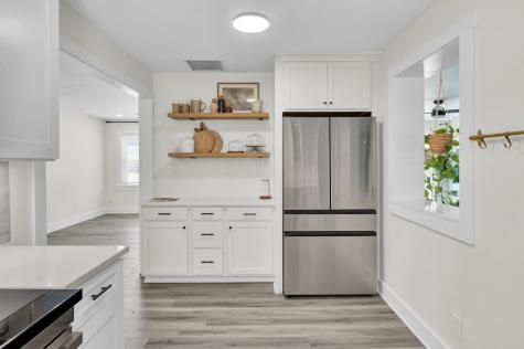818 W Madison Avenue Charleston SC 29412