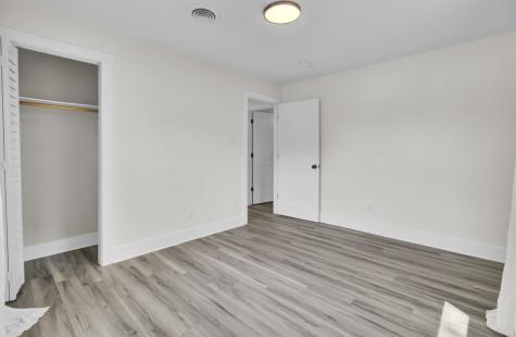 818 W Madison Avenue Charleston SC 29412