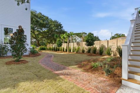 832 Mccants Drive Mount Pleasant SC 29464