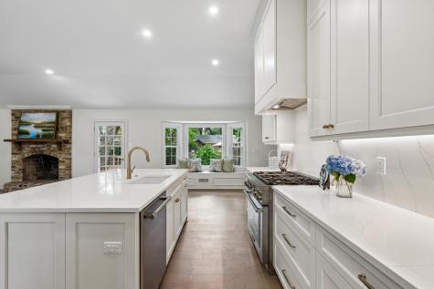 1389 Parkshore Drive Charleston SC 29407