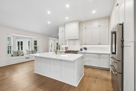 1389 Parkshore Drive Charleston SC 29407