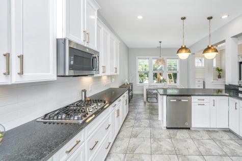 1585 Bourne Crossing Mount Pleasant SC 29466