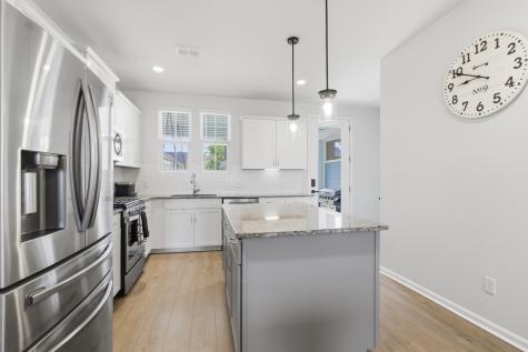 585 Blueway Avenue Summerville SC 29486