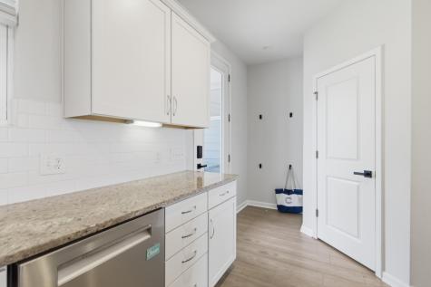 585 Blueway Avenue Summerville SC 29486