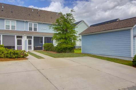 585 Blueway Avenue Summerville SC 29486