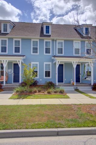 585 Blueway Avenue Summerville SC 29486