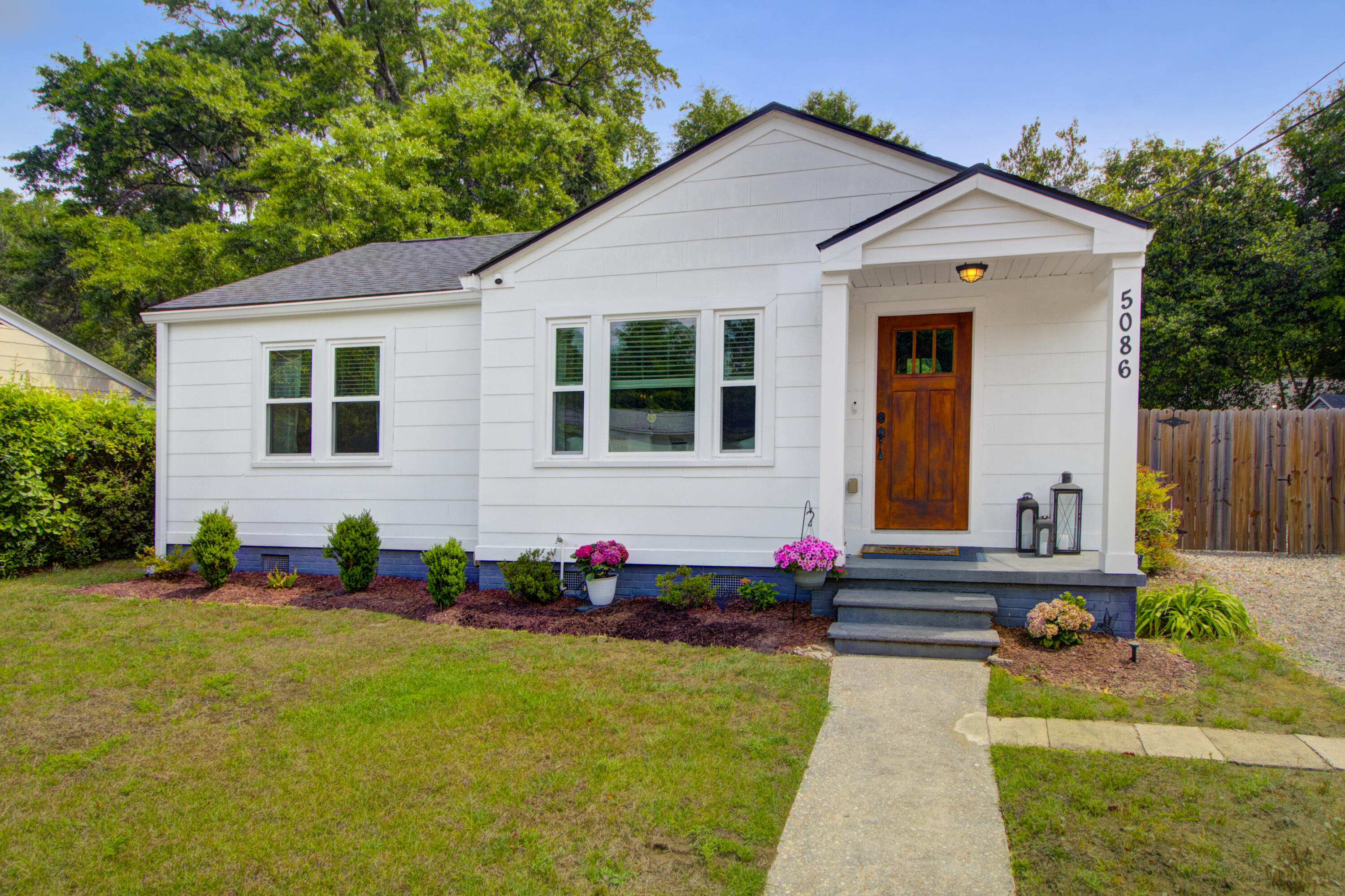 5086 Chateau Avenue North Charleston SC 29405