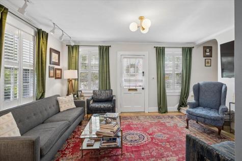 301 Broad Street Charleston SC 29401