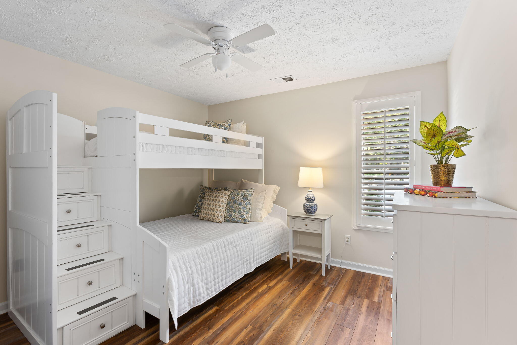 1713 Greystone Mount Pleasant SC 29464
