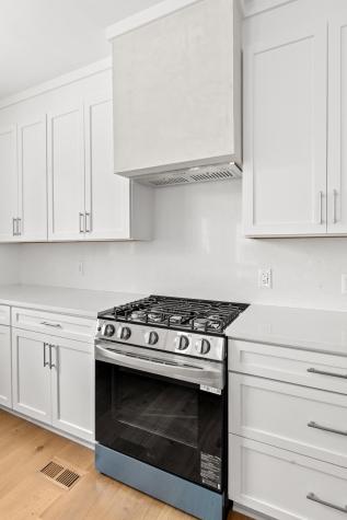 2 Henrietta Street Charleston SC 29403
