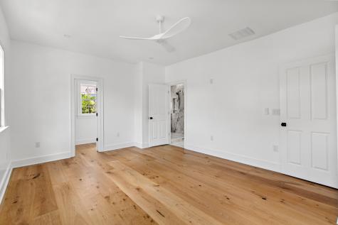2 Henrietta Street Charleston SC 29403