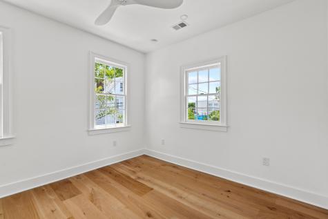 2 Henrietta Street Charleston SC 29403