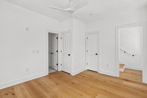 2 Henrietta Street Charleston SC 29403
