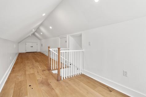 2 Henrietta Street Charleston SC 29403