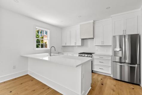 2 Henrietta Street Charleston SC 29403