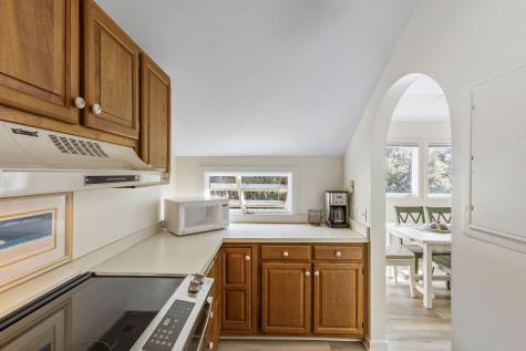 1723 Live Oak Park Seabrook Island SC 29455