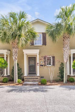 16 Logan Street Charleston SC 29401