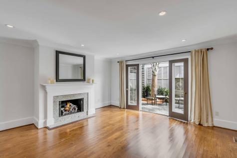 16 Logan Street Charleston SC 29401