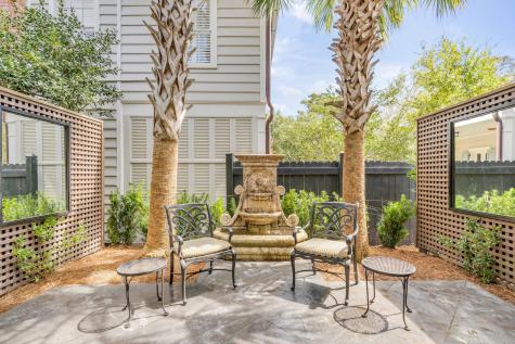 16 Logan Street Charleston SC 29401