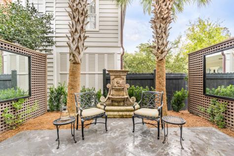 16 Logan Street Charleston SC 29401
