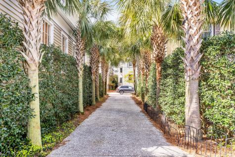 16 Logan Street Charleston SC 29401
