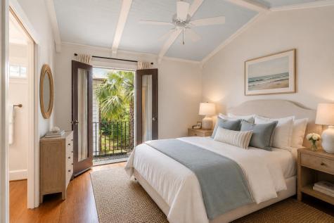 16 Logan Street Charleston SC 29401