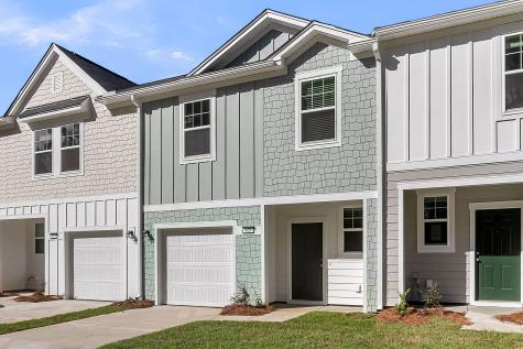 452 Colchester Court Moncks Corner SC 29461