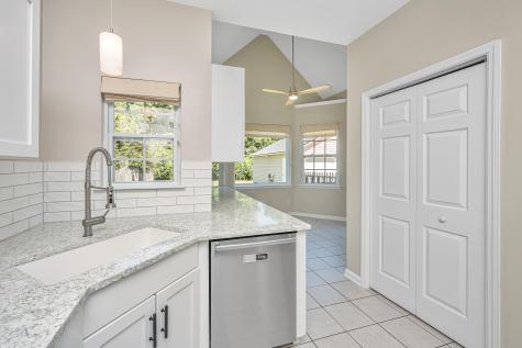 1423 Swamp Fox Lane Charleston SC 29412