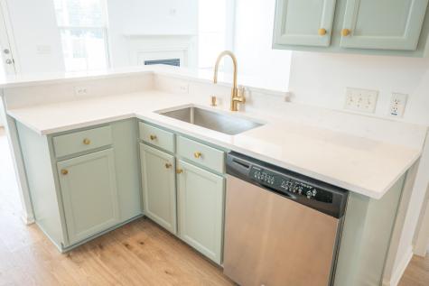 243 Cameron Street Summerville SC 29486