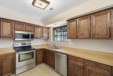 307 Canaberry Circle Summerville SC 29483
