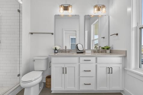 745 Blueway Avenue Summerville SC 29486