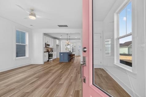 745 Blueway Avenue Summerville SC 29486