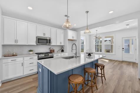 745 Blueway Avenue Summerville SC 29486