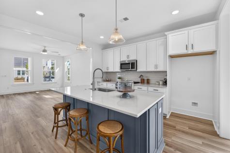 745 Blueway Avenue Summerville SC 29486