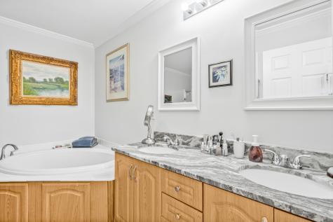 1522 N Avalon Circle Charleston SC 29407