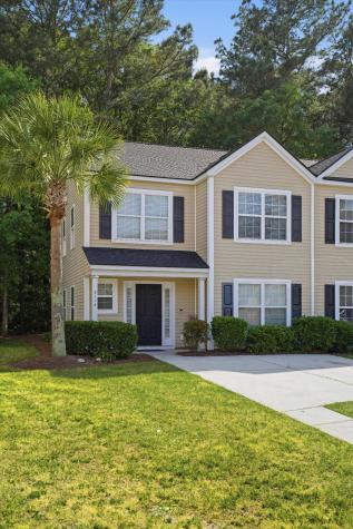 9114 Maple Grove Drive Summerville SC 29485