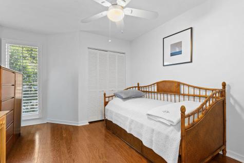 1721 Live Oak Park Seabrook Island SC 29455