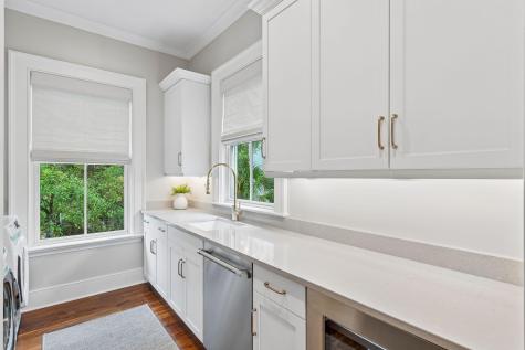 78 Halsey Boulevard Charleston SC 29401