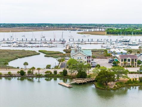 78 Halsey Boulevard Charleston SC 29401