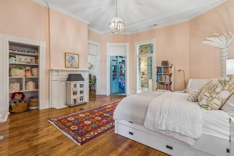 67 Warren Street Charleston SC 29403